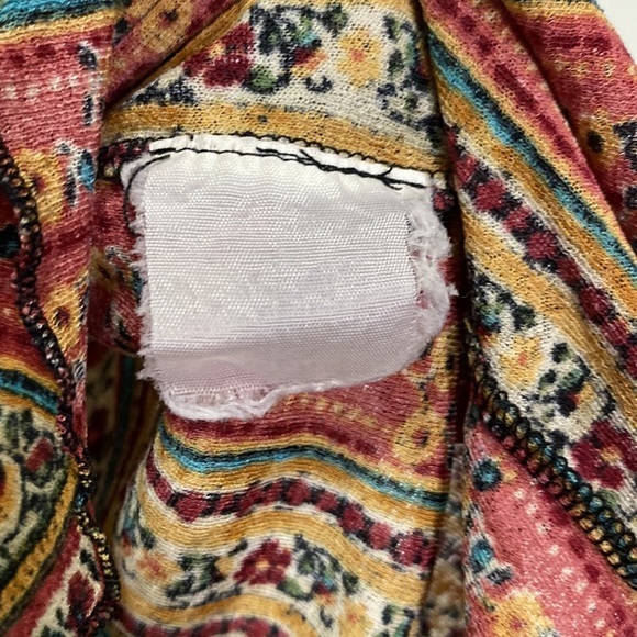 Melrose Abstract Nylon Blouse - Picture 9 of 9